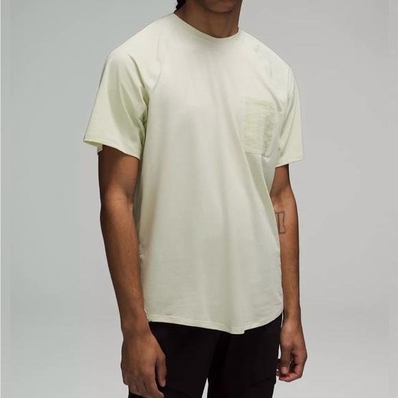 Lululemon Hike Ventilated Short Sleeve Shirt Dewy Sz M - Picture 1 of 14